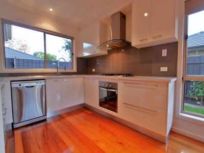 2 / 1 Eva Street, Clayton
