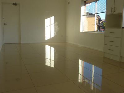 10 / 15 Robinson Street, Wollongong