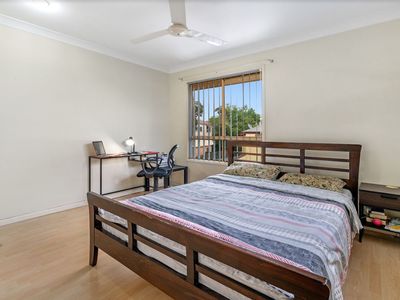 20 / 11  Oakmont ave , Oxley