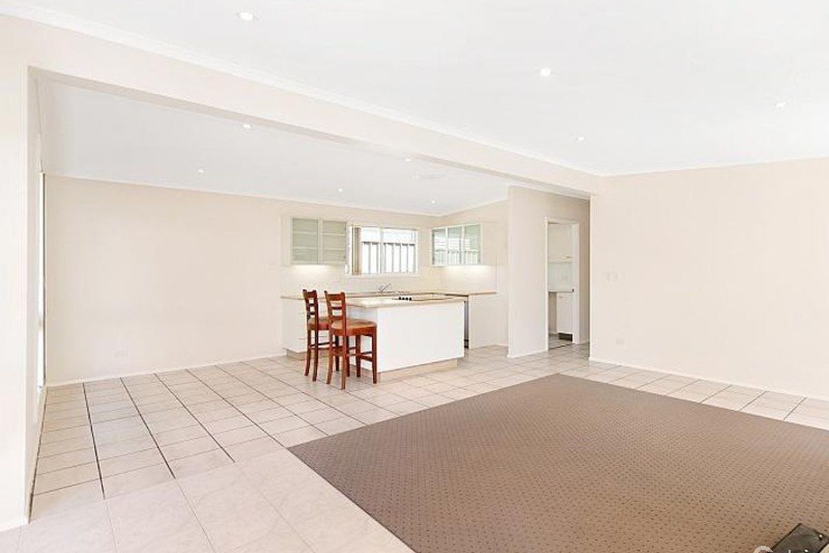 11 Lisarow Street, Lisarow