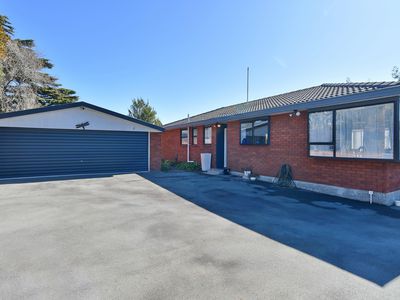 7 Heriott Close, Burwood