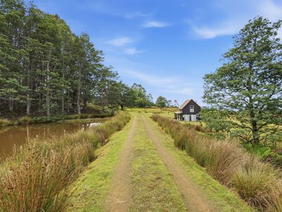 338 Dulcia Road, Gordon