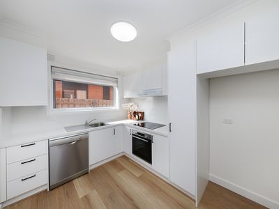 4 / 13 Navigator Street, Maribyrnong