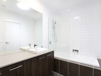 2 Nostrand Walk, Point Cook