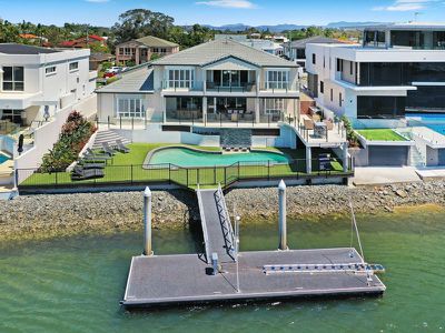 165 Monaco Street, Broadbeach Waters