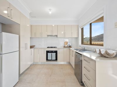 15 Campaspe Circuit, Albion Park