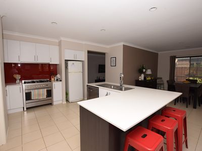 25 Gallery Way, Pakenham