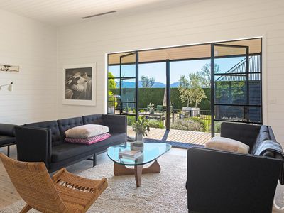 59 Princes Highway, Bodalla