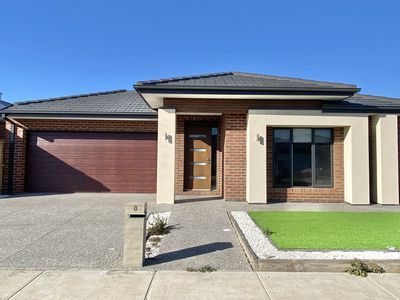 8 Midewin Way, Wyndham Vale