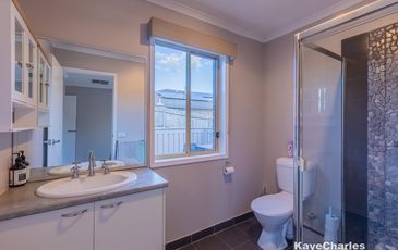 49 Tantallon Boulevard, Beaconsfield