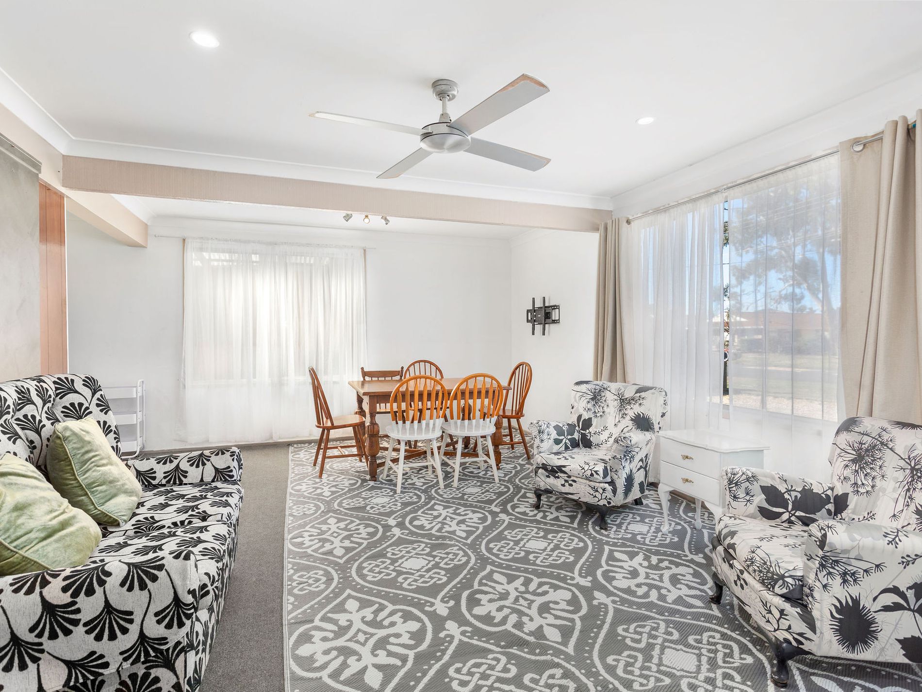 28 Tuncurry Street, Tuncurry