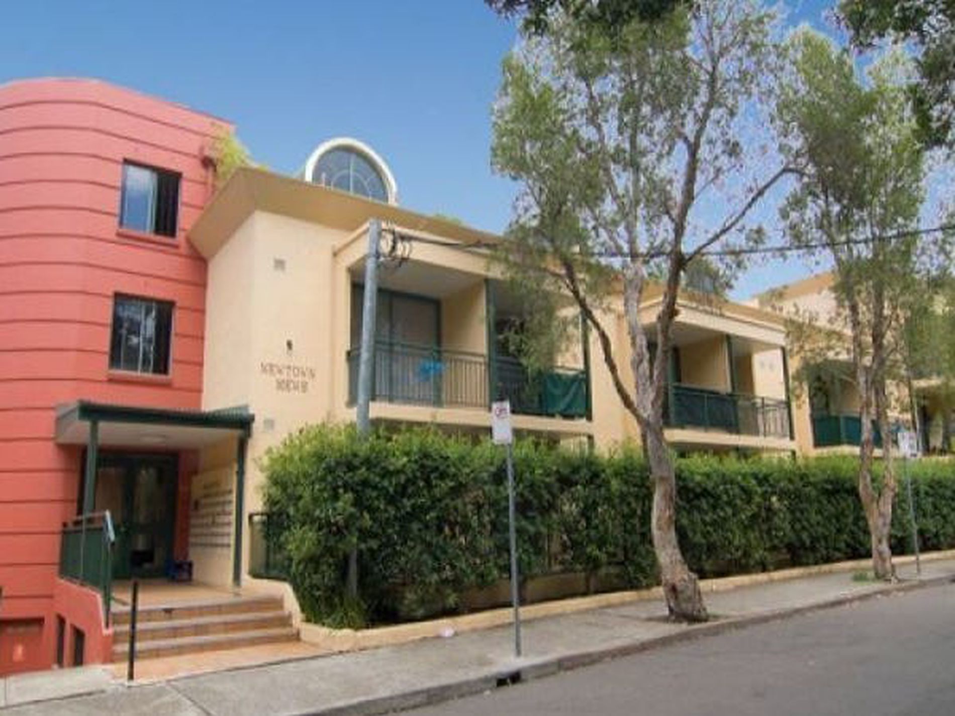 22 / 1 Linthorpe Street, Newtown