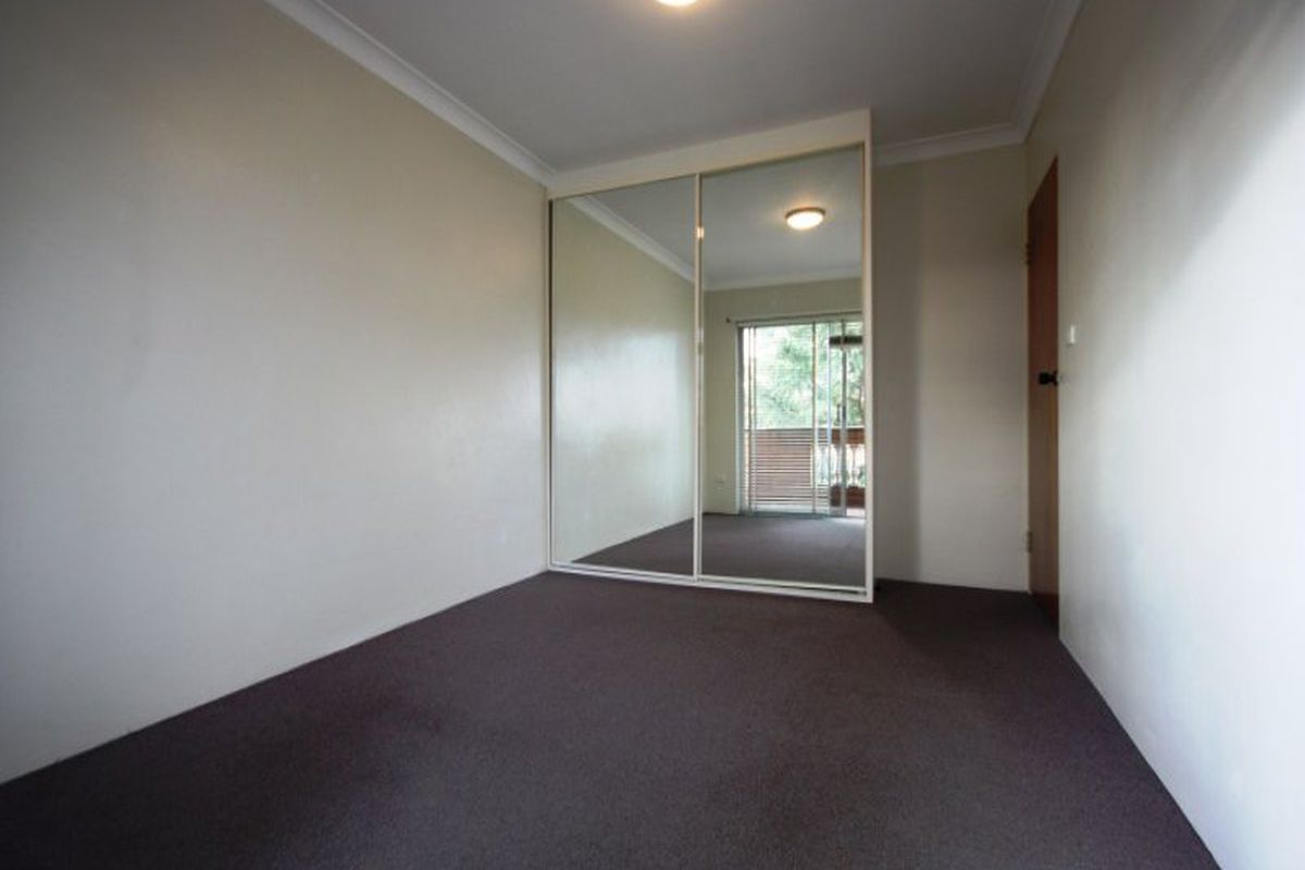 3 / 21-23 Fifth Avenue, Campsie