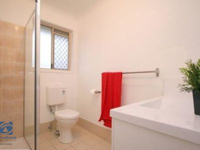 2 / 19 Bourke, Waterford West