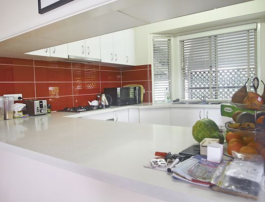 Furnished villa in lovely complex. Short term lease until end April 2026. image 3