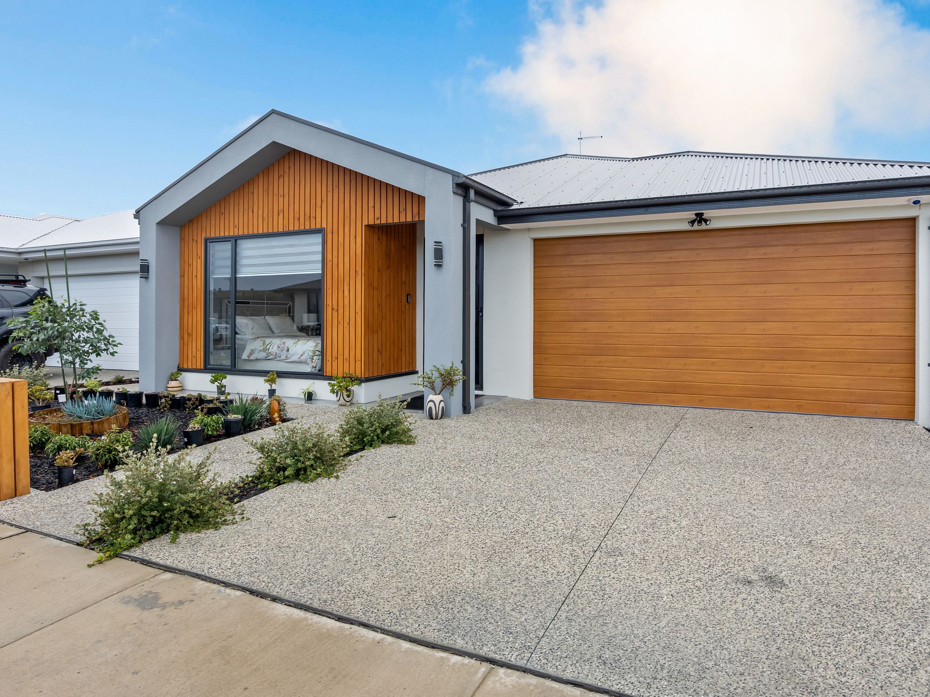 43 Pickering Crescent, Lara