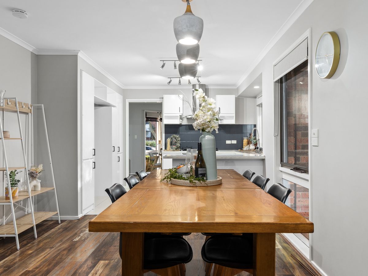 21 Bellbrook Drive, Dandenong North