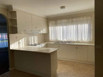 1 / 12 Parkland Drive, Hamlyn Heights