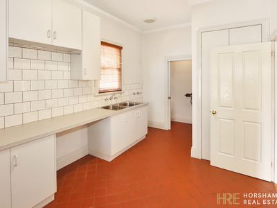 14 Bowden Street, Horsham