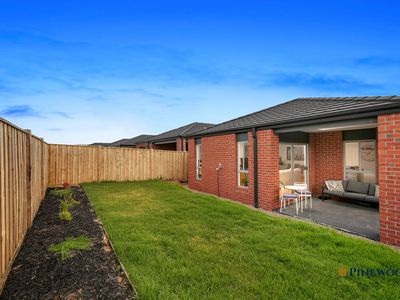 18 Blackwood Place, Beveridge