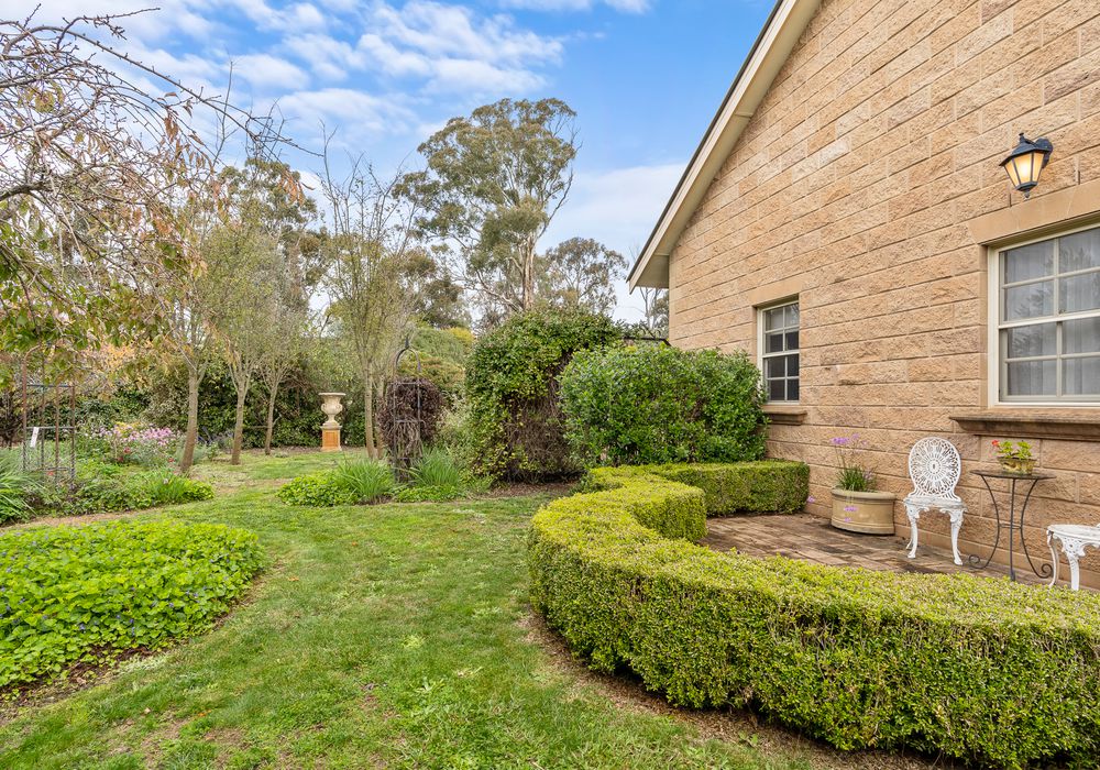 37 Burn Road, Orange
