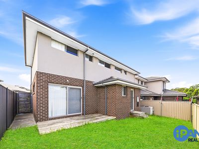 50 Lowndes Drive, Oran Park