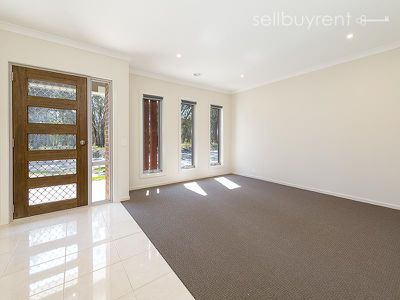 27 AXFORD BOULEVARD, Wodonga