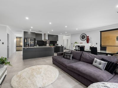 32 Waddington Loop, Haynes