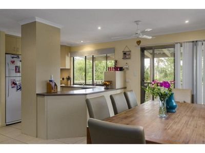 3 Sunset Way, Cooroibah