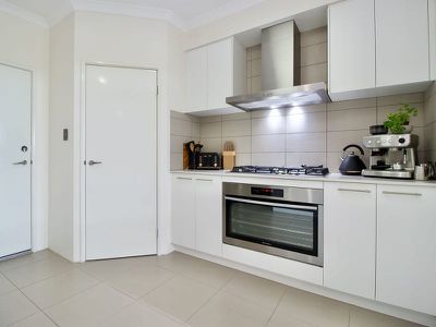 10 Whinhill Loop , Baldivis