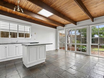 9 Loch Street, East Geelong