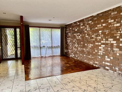 1 / 102 Black Forest Road, Wyndham Vale