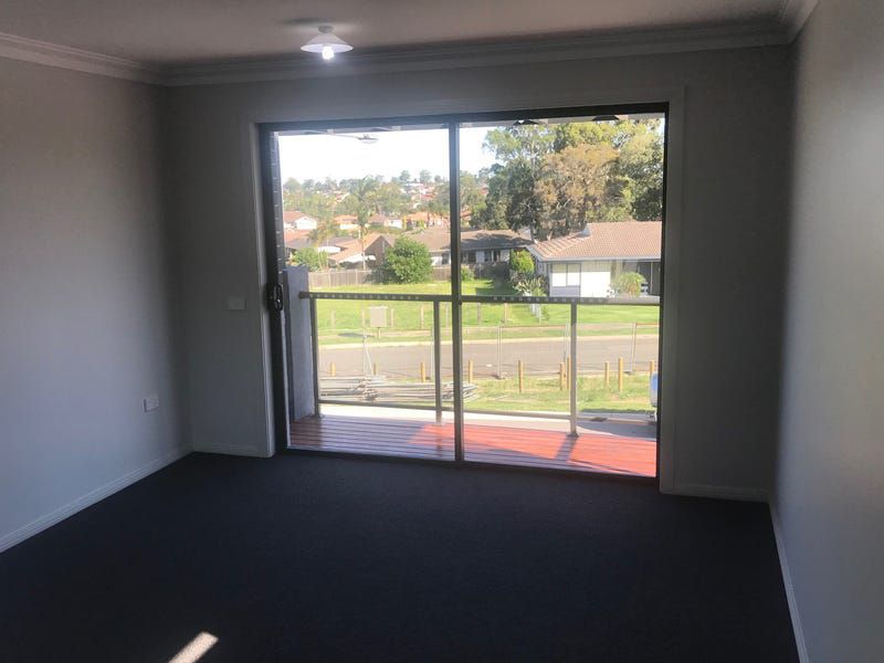 27 Bishop Crescent, Bonnyrigg