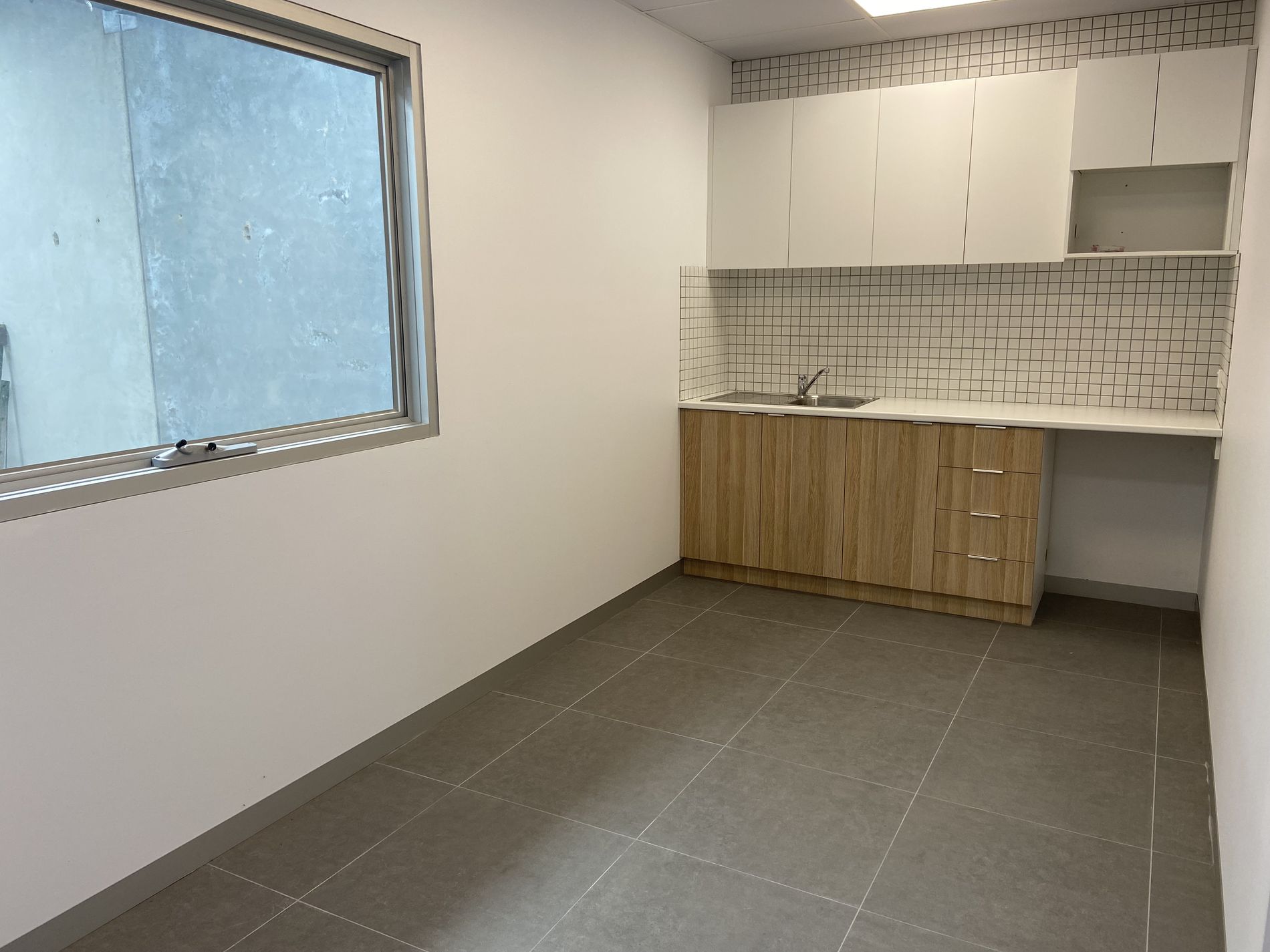 3 / 24 Law Court, Sunshine West