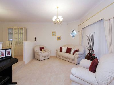 28 Green Croft Gdns, Leeming