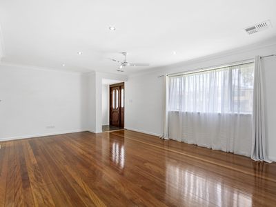 8 Packman Avenue, Rochedale South