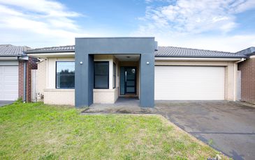 13 AVISHA WAY, Narre Warren