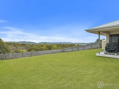 58 Falcon Crest, Zilzie