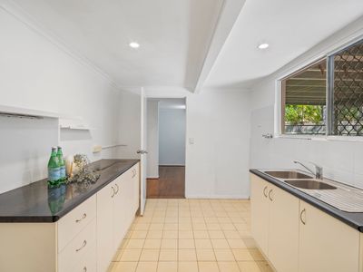 16 Duke Street, Ascot