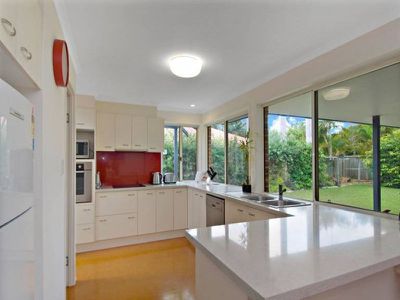 9 Teasel Court, Mountain Creek