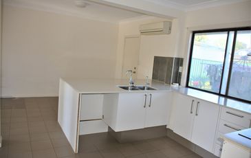 26 Cams Boulevard, Summerland Point