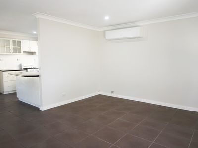 10 ARMSTRONG CRESCENT, Robertson