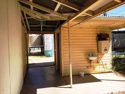 17 Saint Mary Street  Isisford, Longreach