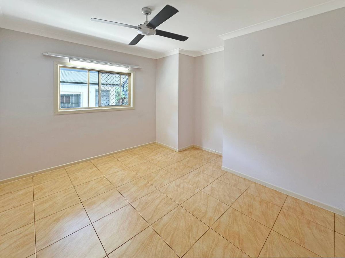 164 Carrington Road, Atherton