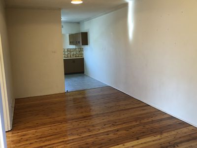 4 / 32 Hoskins Avenue, Kemblawarra