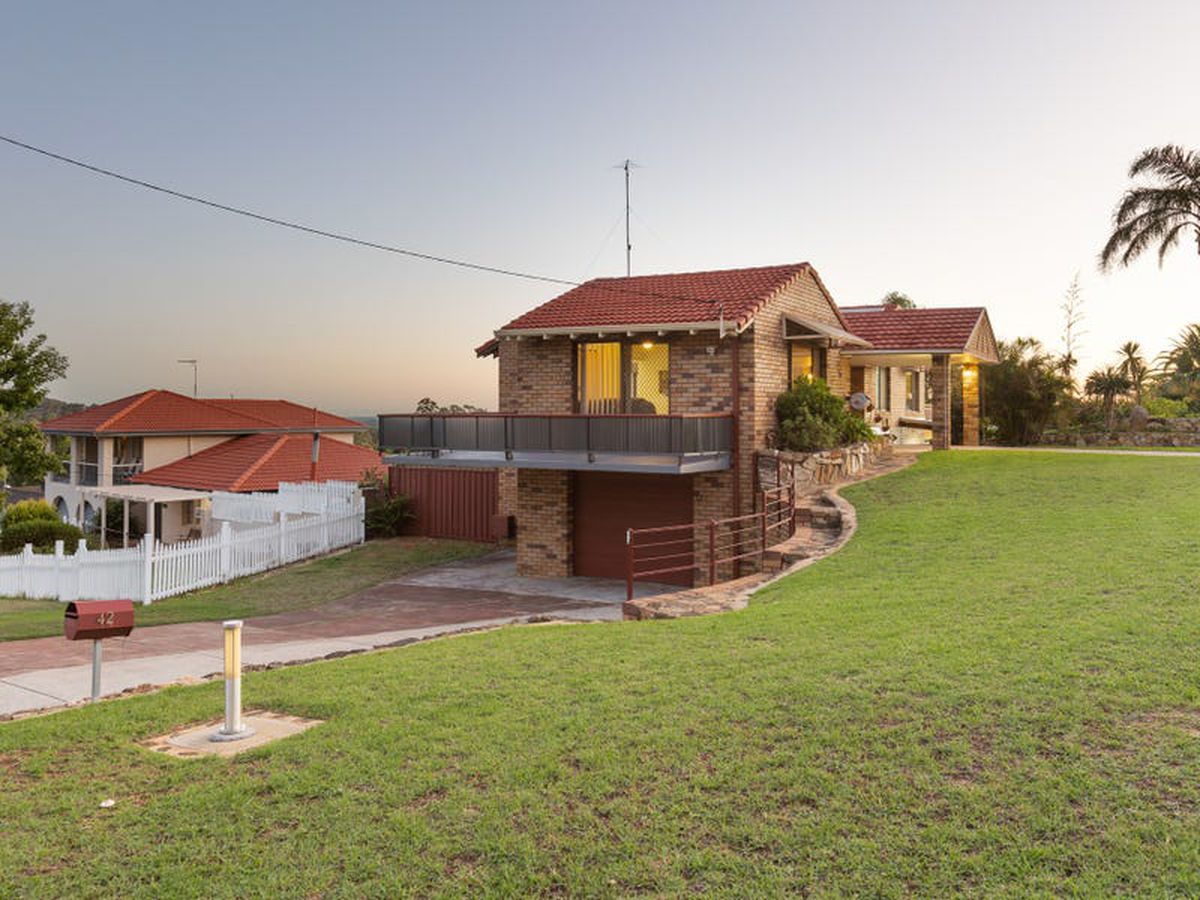 42 Carawatha Avenue, Mount Nasura