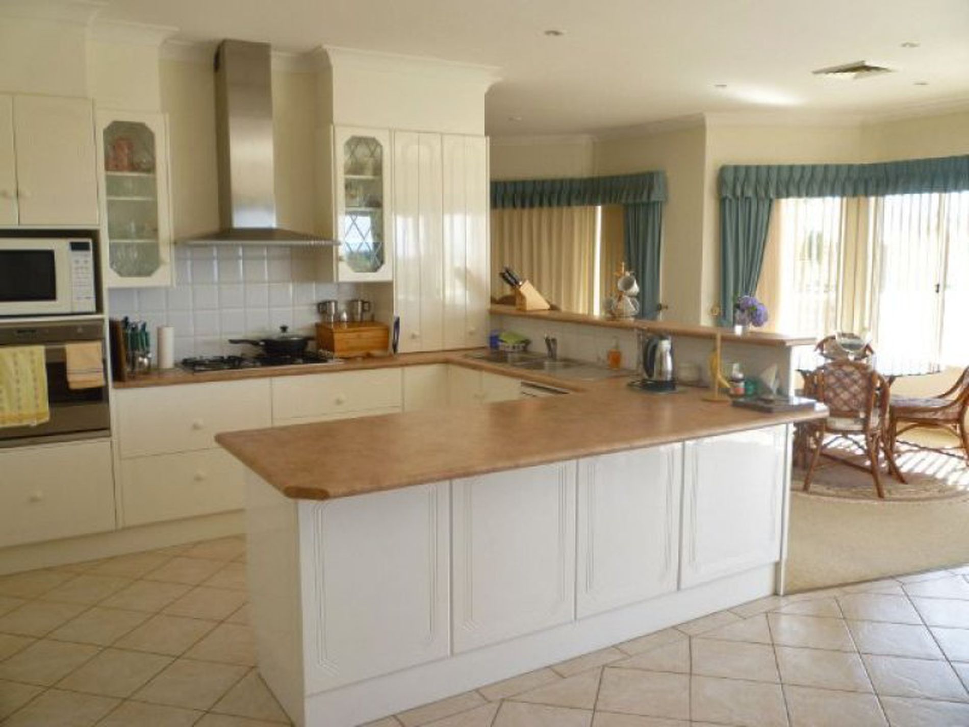 8 The Green, Mollymook