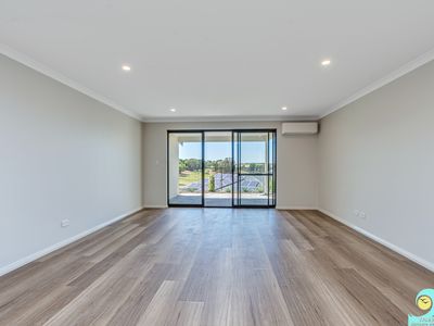 5 / 6 Merion Court, Yanchep