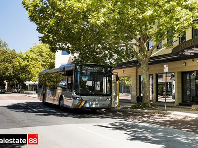 E5 (13)  /  88 Royal Street, East Perth