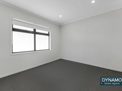 7 Sugar Glider Way, Craigieburn
